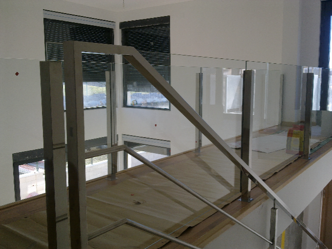 Aluleon - escaleras y barandillas 2