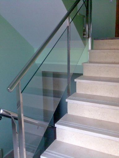 Aluleon - escaleras y barandillas