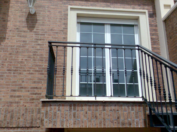 Aluleon - escaleras y barandillas 34