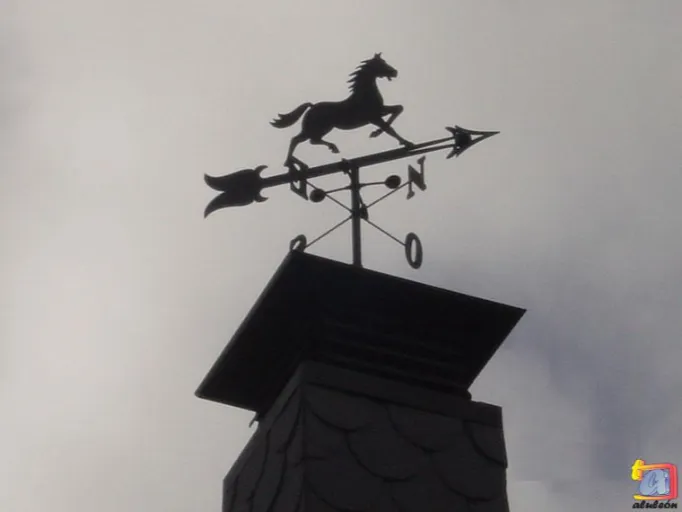 Aluleón - Veleta caballo